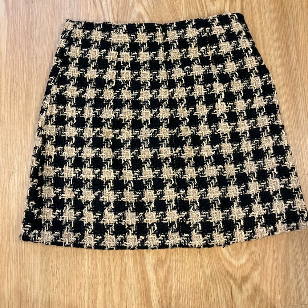 House of Harlow skirt